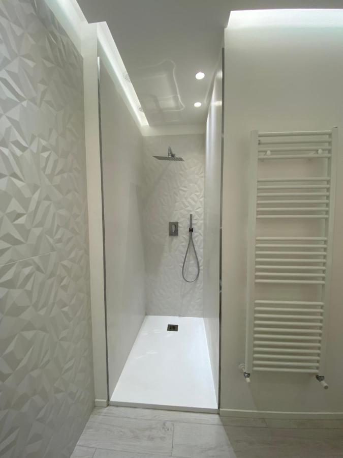 Casa Dante: Oneglia Centro-Marina-Spiagge Apartment Imperia Exterior photo
