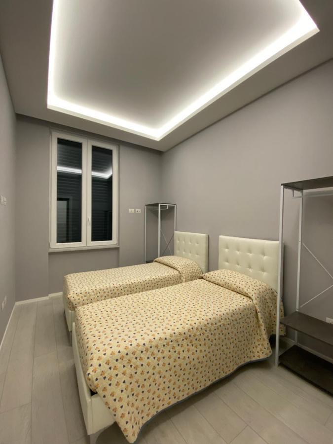 Casa Dante: Oneglia Centro-Marina-Spiagge Apartment Imperia Exterior photo