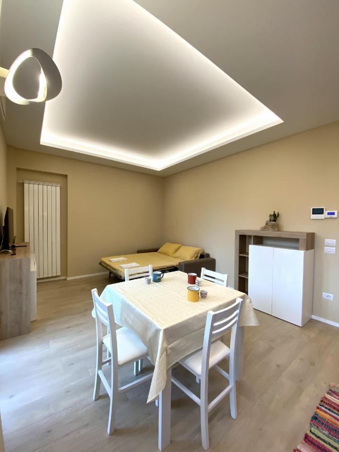 Casa Dante: Oneglia Centro-Marina-Spiagge Apartment Imperia Exterior photo